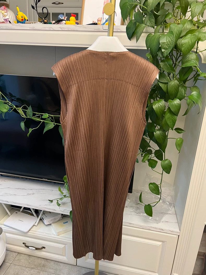 Issey Miyake Issey Miyake Long Cardigan Vest in Chocolate-yf Size US M / EU 48-50 / 2 - 4 Thumbnail