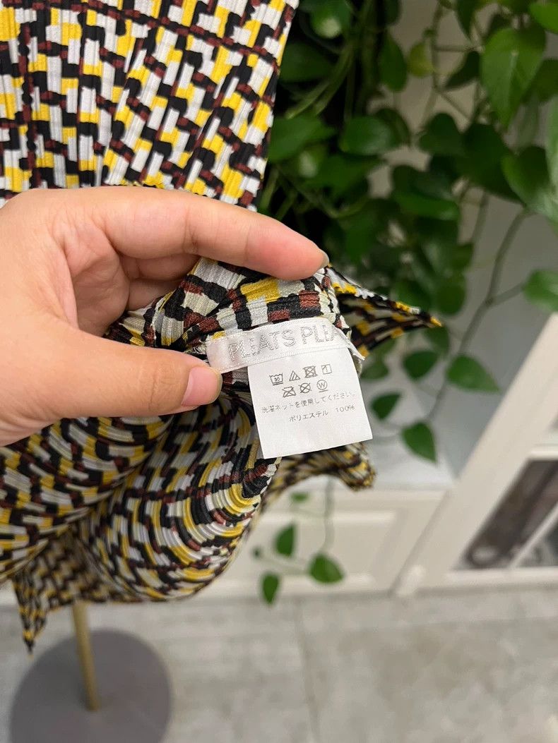 Issey Miyake Issey Miyake Sleeveless Vest Mosaic Design-yf Size US M / EU 48-50 / 2 - 4 Thumbnail