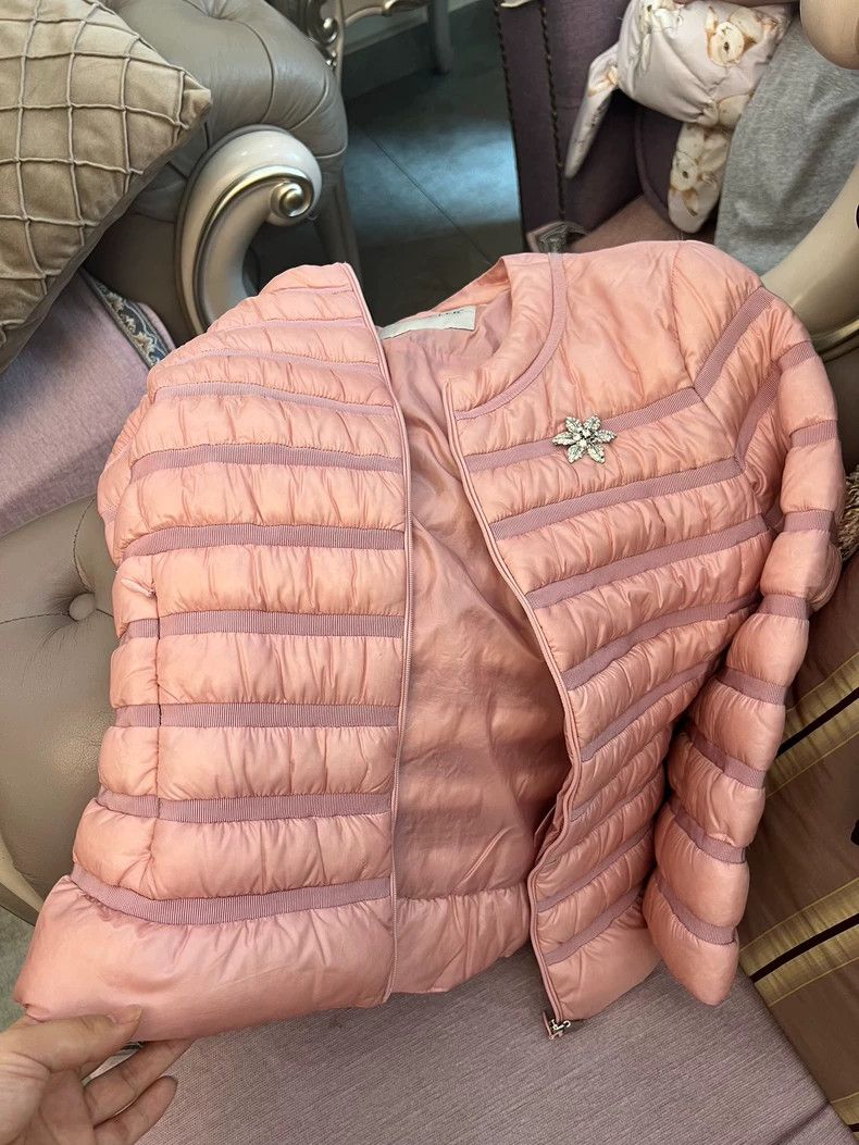 Moncler Moncler Short Down Jacket with Pin-yf Size US XS / EU 42 / 0 - 6 Thumbnail