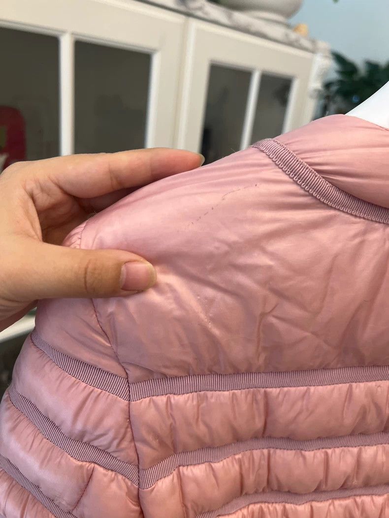 Moncler Moncler Short Down Jacket with Pin-yf Size US XS / EU 42 / 0 - 3 Thumbnail
