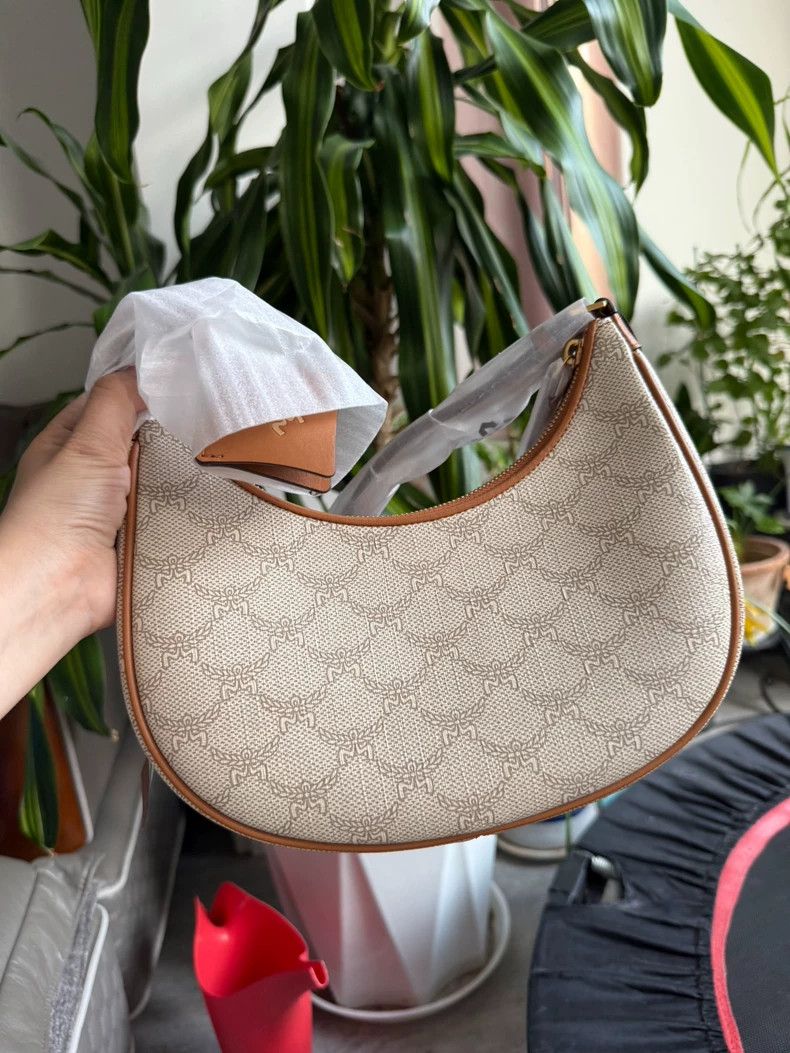 MCM MCM New Crescent Shoulder Bag Hobo Style-yf Size ONE SIZE - 4 Thumbnail