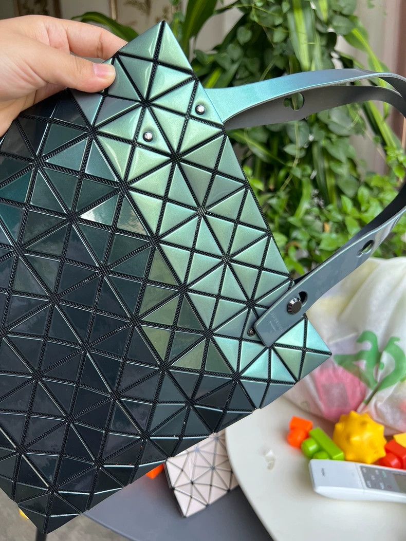 Issey Miyake Stylish Green Mirrored Tote Bag-yf Size ONE SIZE - 8 Thumbnail