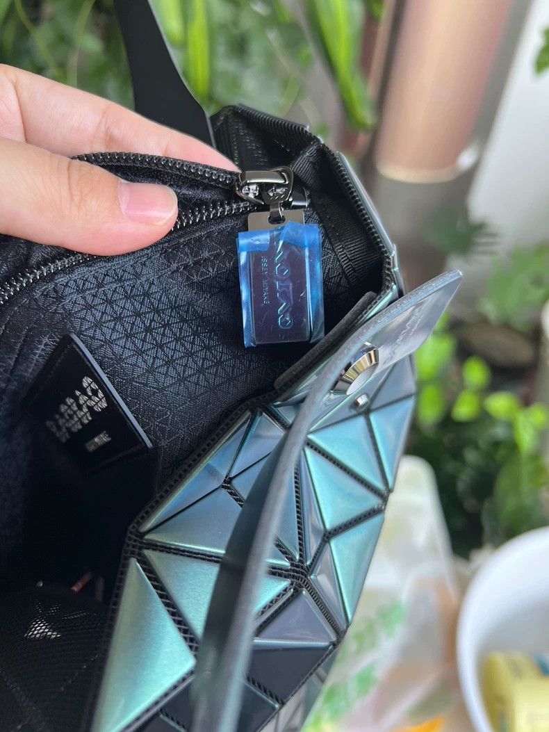 Issey Miyake Stylish Green Mirrored Tote Bag-yf Size ONE SIZE - 4 Thumbnail