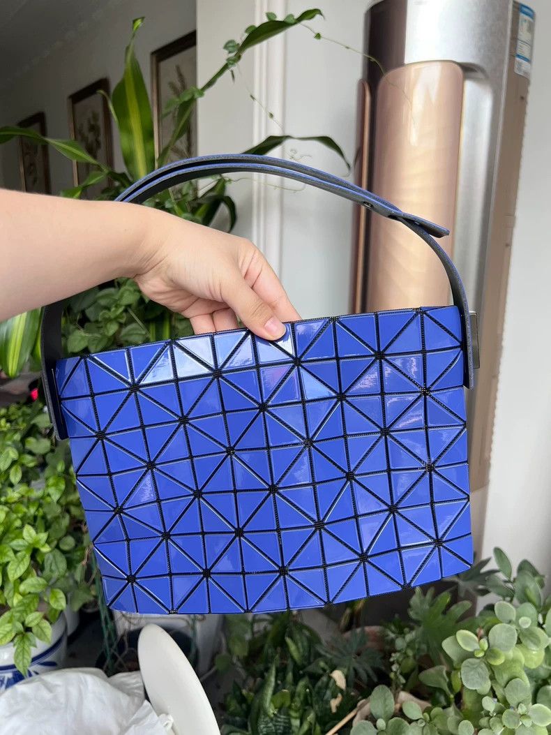 Issey Miyake Issey Miyake Small Baguette Bag in Blue-yf Size ONE SIZE - 2 Thumbnail