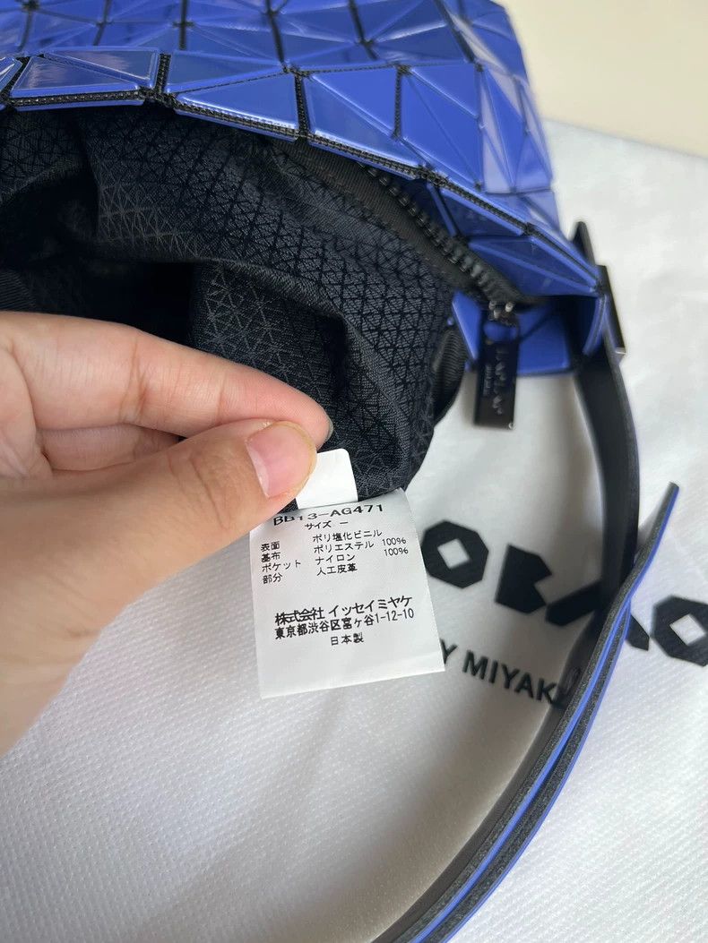 Issey Miyake Issey Miyake Small Baguette Bag in Blue-yf Size ONE SIZE - 6 Thumbnail