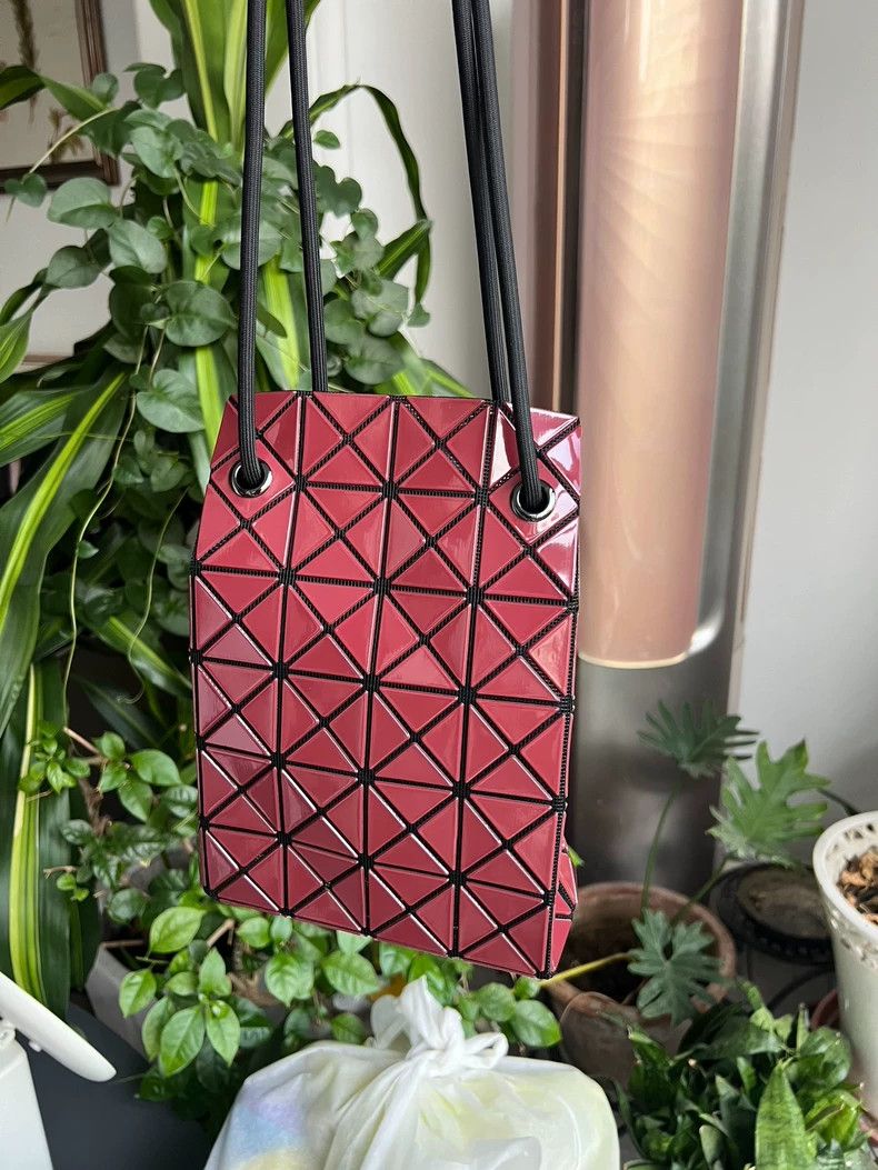 Issey Miyake Issey Miyake Bucket Bag in Burgundy Color-yf Size ONE SIZE - 4 Thumbnail
