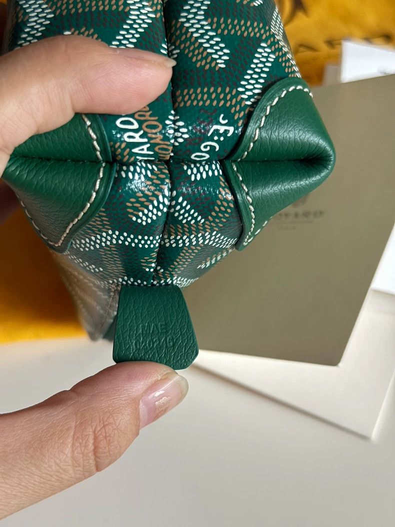Goyard Goyard Green Shell Makeup Bag Brand New-yf Size ONE SIZE - 7 Thumbnail