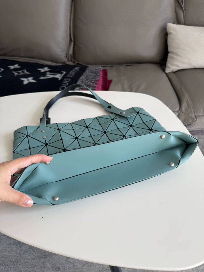 Issey Miyake Issey Miyake Rocking Bag Mint Green-yf Size ONE SIZE - 2 Thumbnail