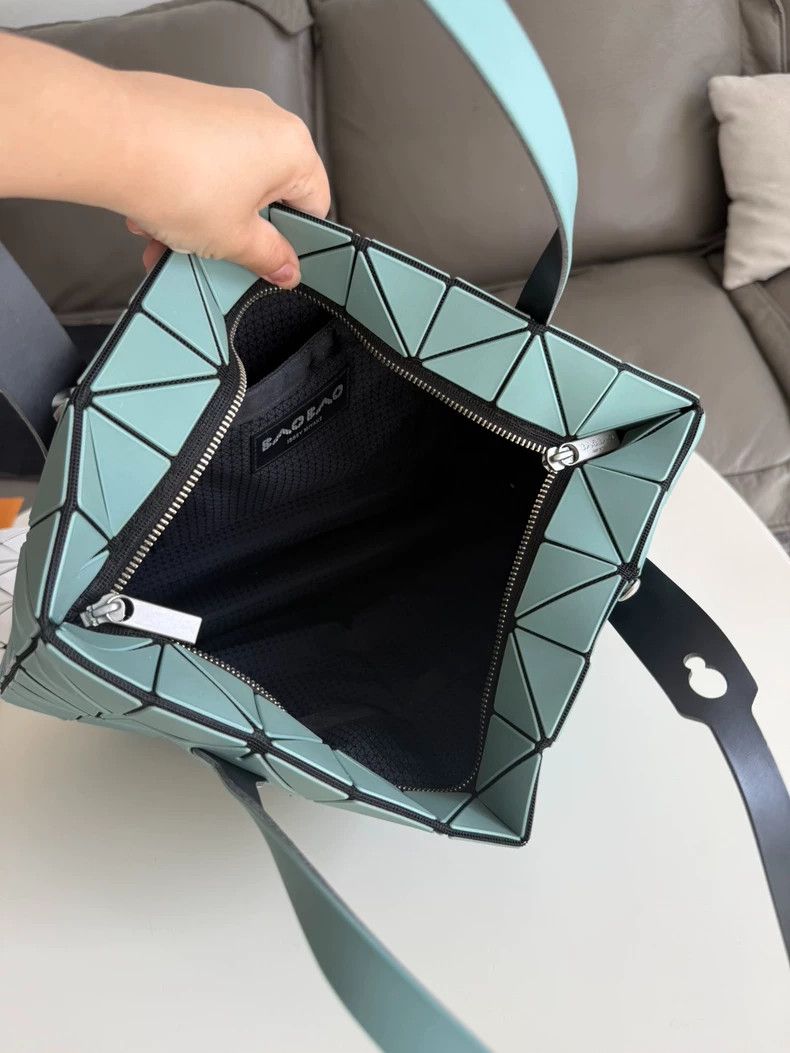 Issey Miyake Issey Miyake Rocking Bag Mint Green-yf Size ONE SIZE - 7 Thumbnail
