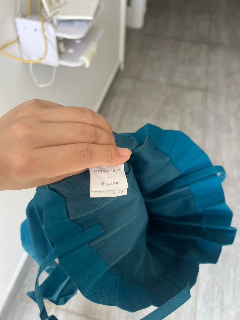 Issey Miyake Issey Miyake Pleated Bag in Blue Green-yf Size ONE SIZE - 8 Thumbnail