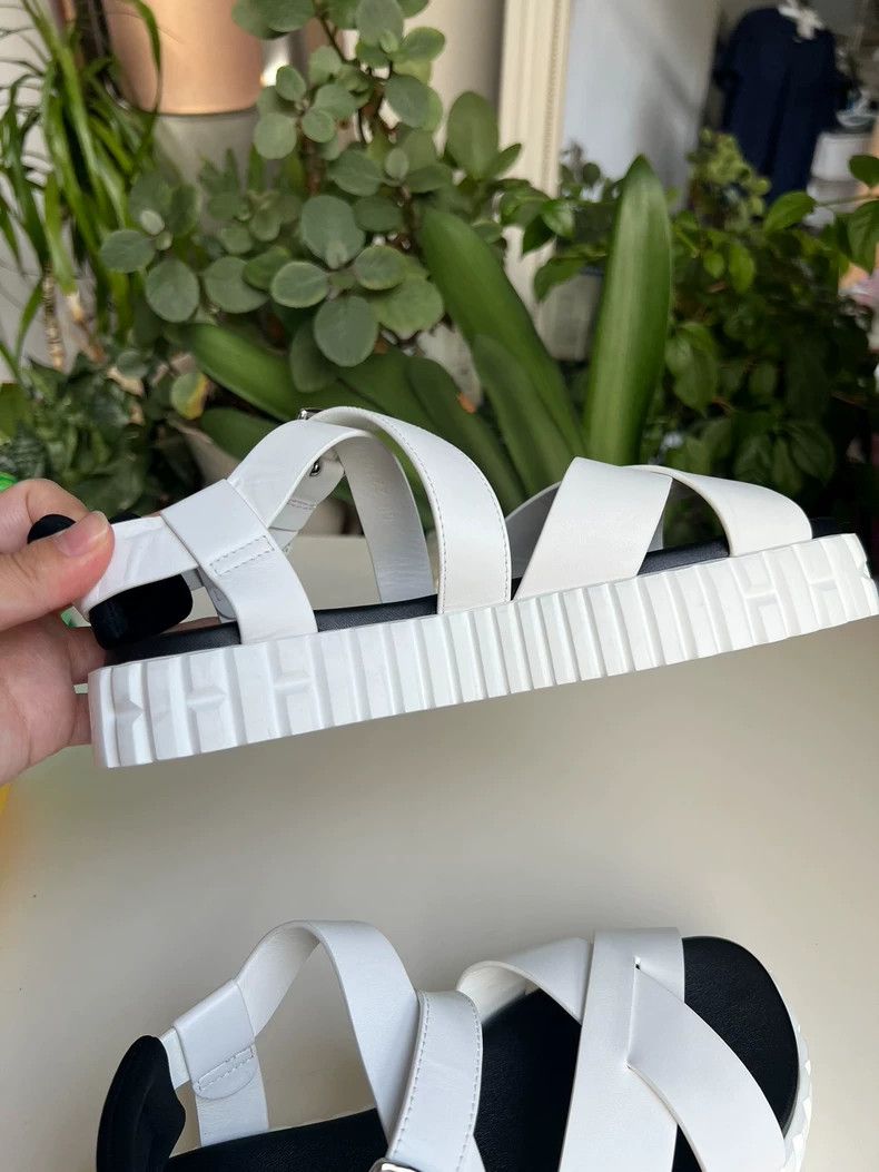Hermes Hermes White Strappy Sandals Size 35-yf Size US 5 / EU 37 - 3 Thumbnail