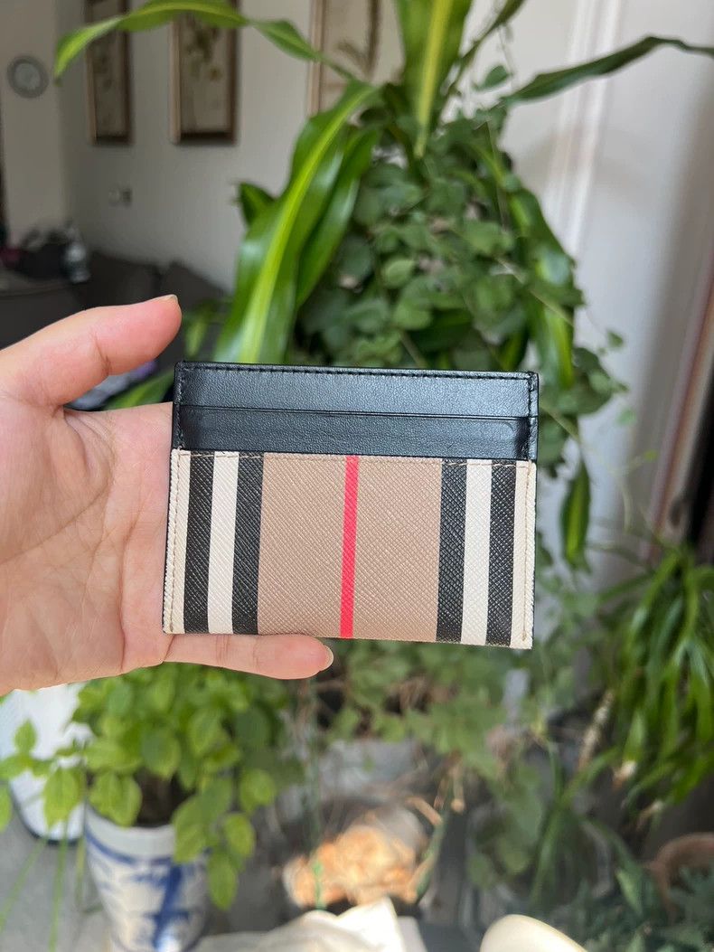Burberry Burberry Wallet Classic Check Design Authentic-yf Size ONE SIZE - 2 Thumbnail