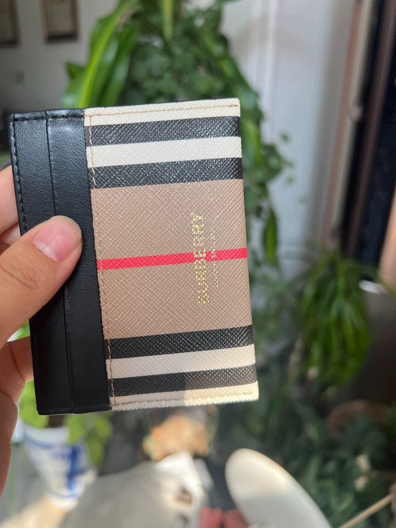 Burberry Burberry Wallet Classic Check Design Authentic-yf Size ONE SIZE - 4 Thumbnail