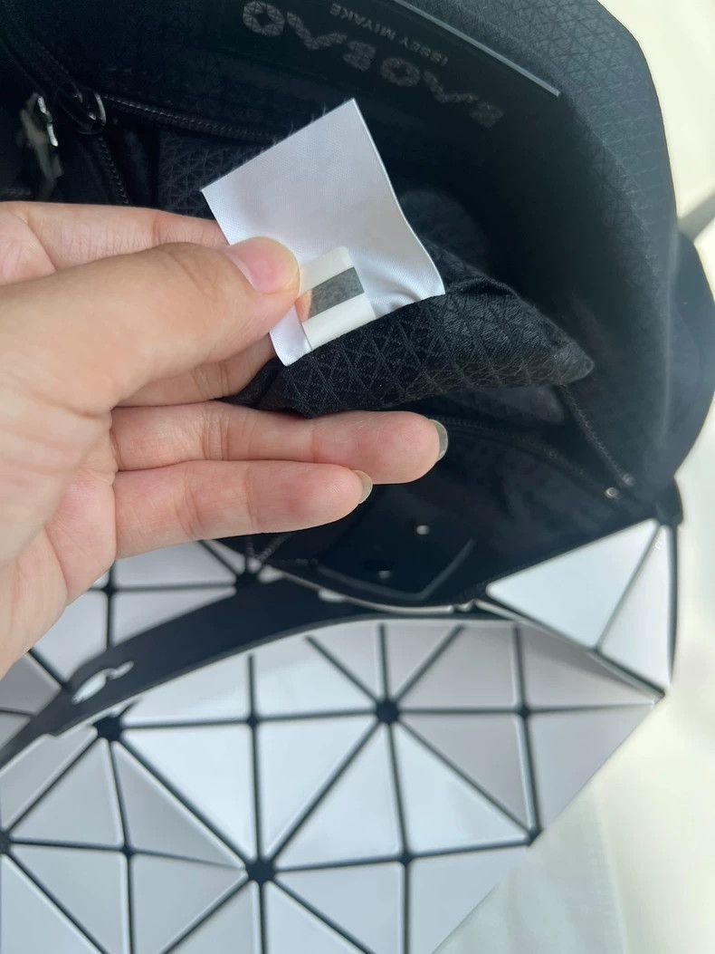 Issey Miyake Issey Miyake White Shoulder Bag-yf Size ONE SIZE - 5 Thumbnail