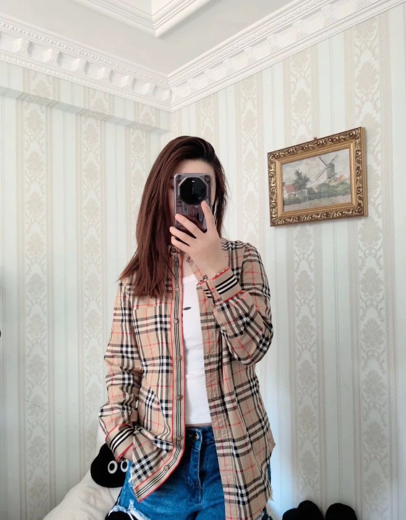 Burberry Burberry Checked Long Sleeve Shirt Size UK4-yf Size US XS / EU 42 / 0 - 6 Thumbnail