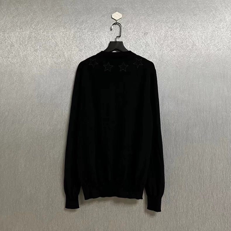 Givenchy Givenchy Black Star Sweater Size M-yf Size US M / EU 48-50 / 2 - 2 Thumbnail