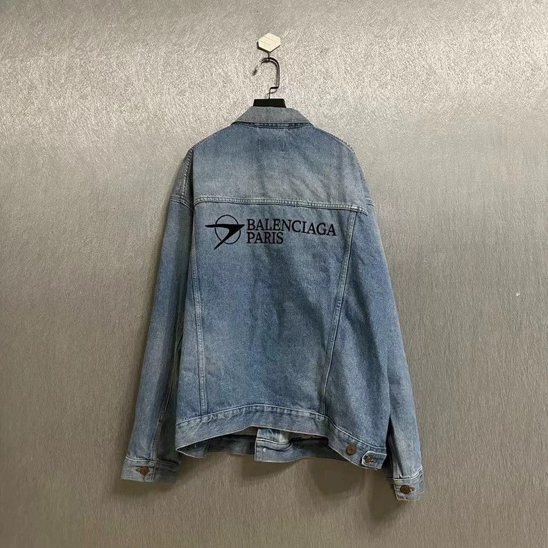 Balenciaga Balenciaga Denim Jacket with Unique Design-yf Size US M / EU 48-50 / 2 - 2 Thumbnail