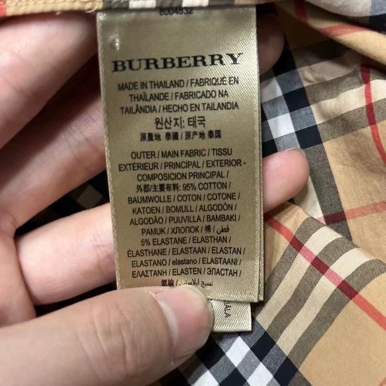 Burberry Burberry Red Line Checkered Shirt Size L-yf Size US L / EU 52-54 / 3 - 2 Thumbnail