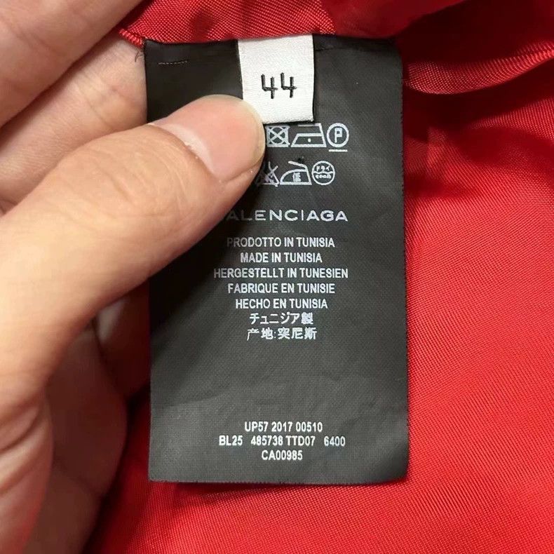 Balenciaga Balenciaga Red Puffer Jacket with Logo-yf Size US L / EU 52-54 / 3 - 4 Thumbnail