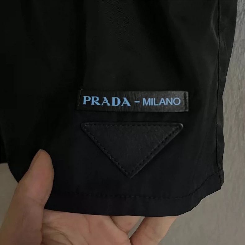 Prada Prada Nylon Triangle Logo Short Sleeve Shirt-yf Size US M / EU 48-50 / 2 - 2 Thumbnail
