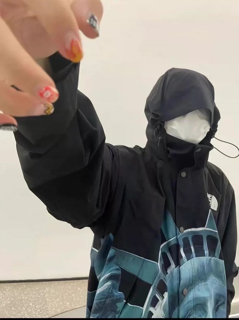 Supreme Supreme The North Face Statue of Liberty Jacket-yf Size US M / EU 48-50 / 2 - 5 Thumbnail