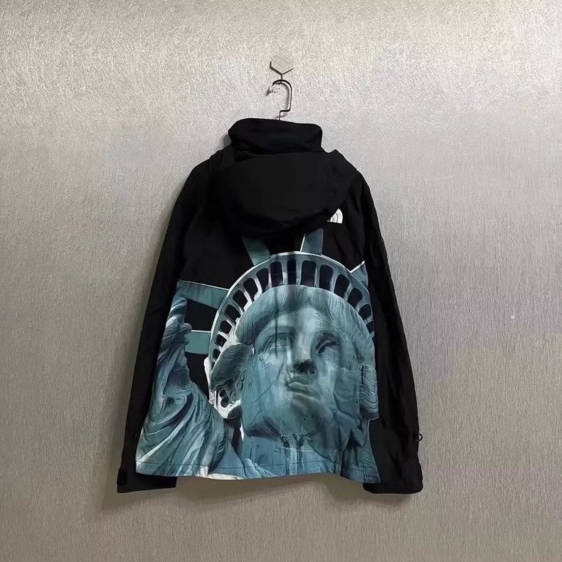 Supreme Supreme The North Face Statue of Liberty Jacket-yf Size US M / EU 48-50 / 2 - 3 Thumbnail