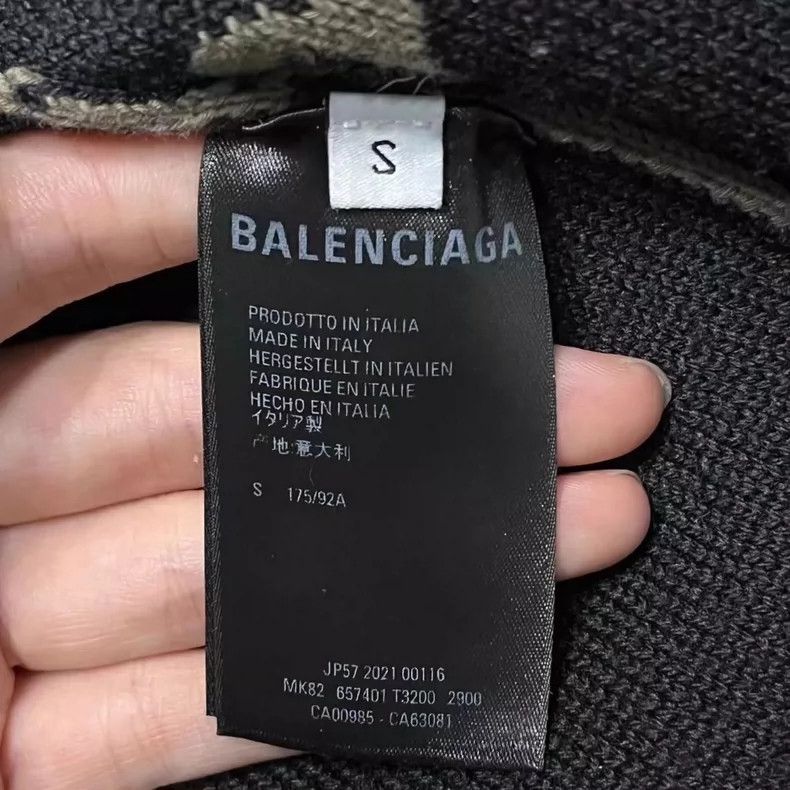 Balenciaga Balenciaga New Style Sweater with Logo-yf Size US S / EU 44-46 / 1 - 2 Thumbnail