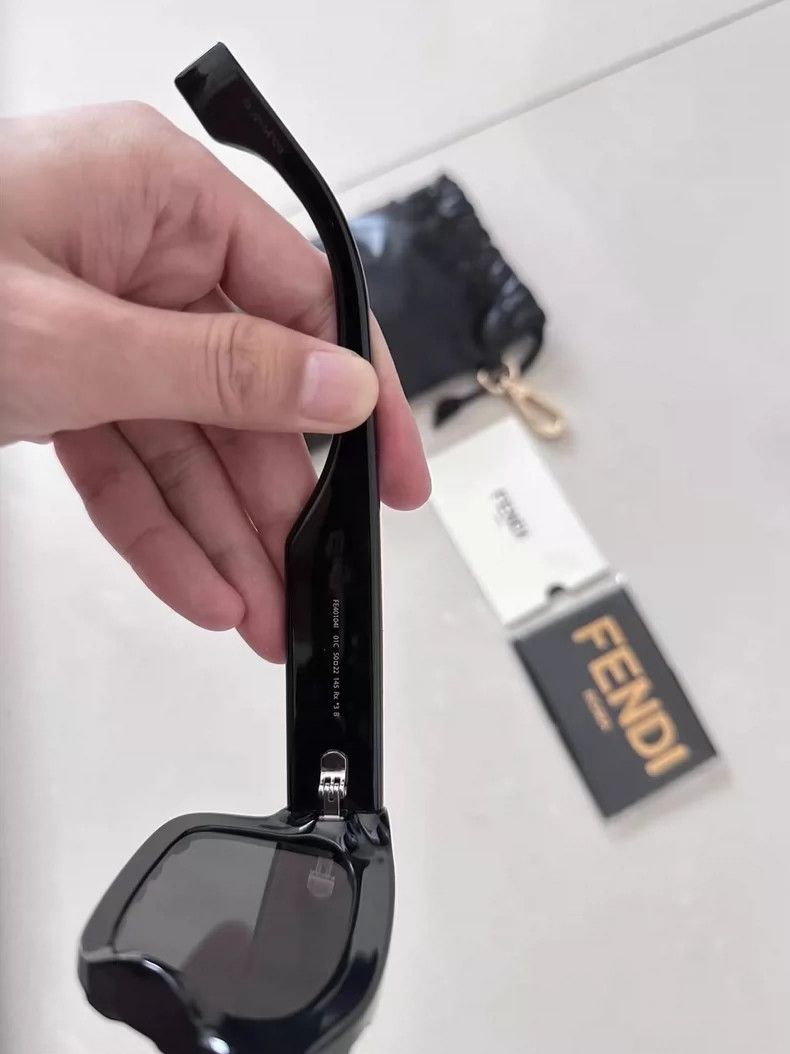 Fendi Fendi Sunglasses with Case and Card-yf Size ONE SIZE - 7 Thumbnail