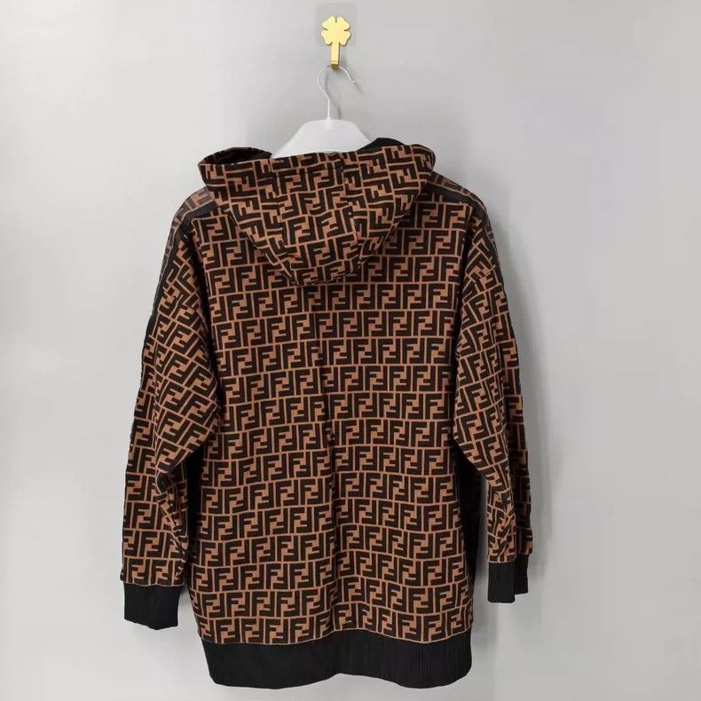 Fendi Fendi Logo Hooded Sweatshirt Size S-yf Size US S / EU 44-46 / 1 - 2 Thumbnail