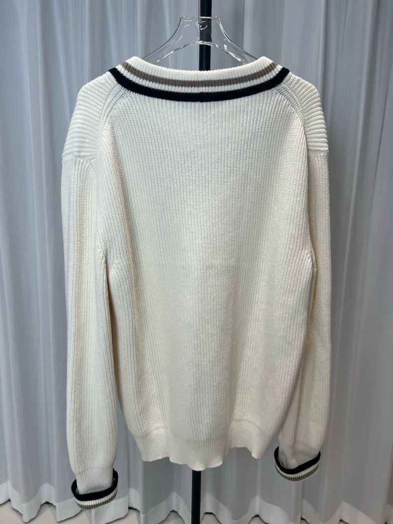Louis Vuitton Louis Vuitton V-Neck Knit Sweater for Fall-yf Size US L / EU 52-54 / 3 - 2 Thumbnail