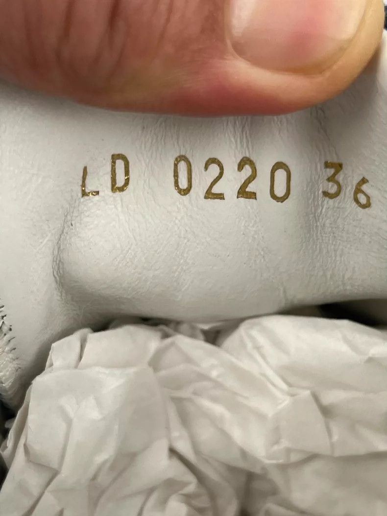 Louis Vuitton Louis Vuitton Denim Sneakers Size 36-yf Size US 5 / EU 37 - 6 Thumbnail