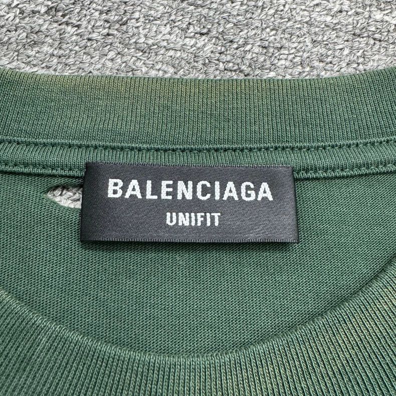 Balenciaga Balenciaga Short Sleeve Distressed T-Shirt-yf Size US S / EU 44-46 / 1 - 4 Thumbnail