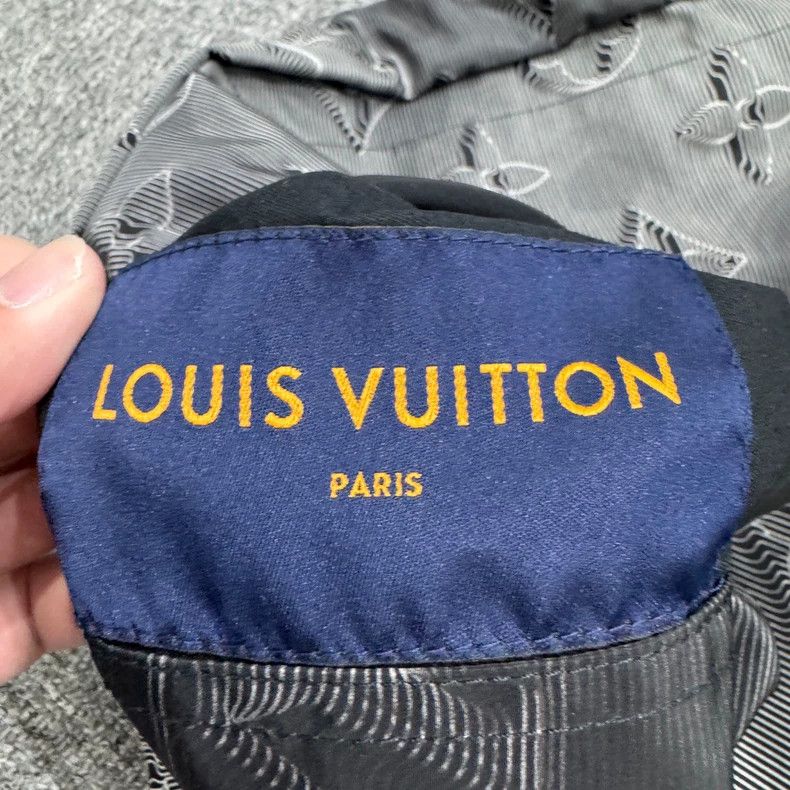 Louis Vuitton Louis Vuitton Reversible Jacket 2054-yf Size US XL / EU 56 / 4 - 5 Thumbnail