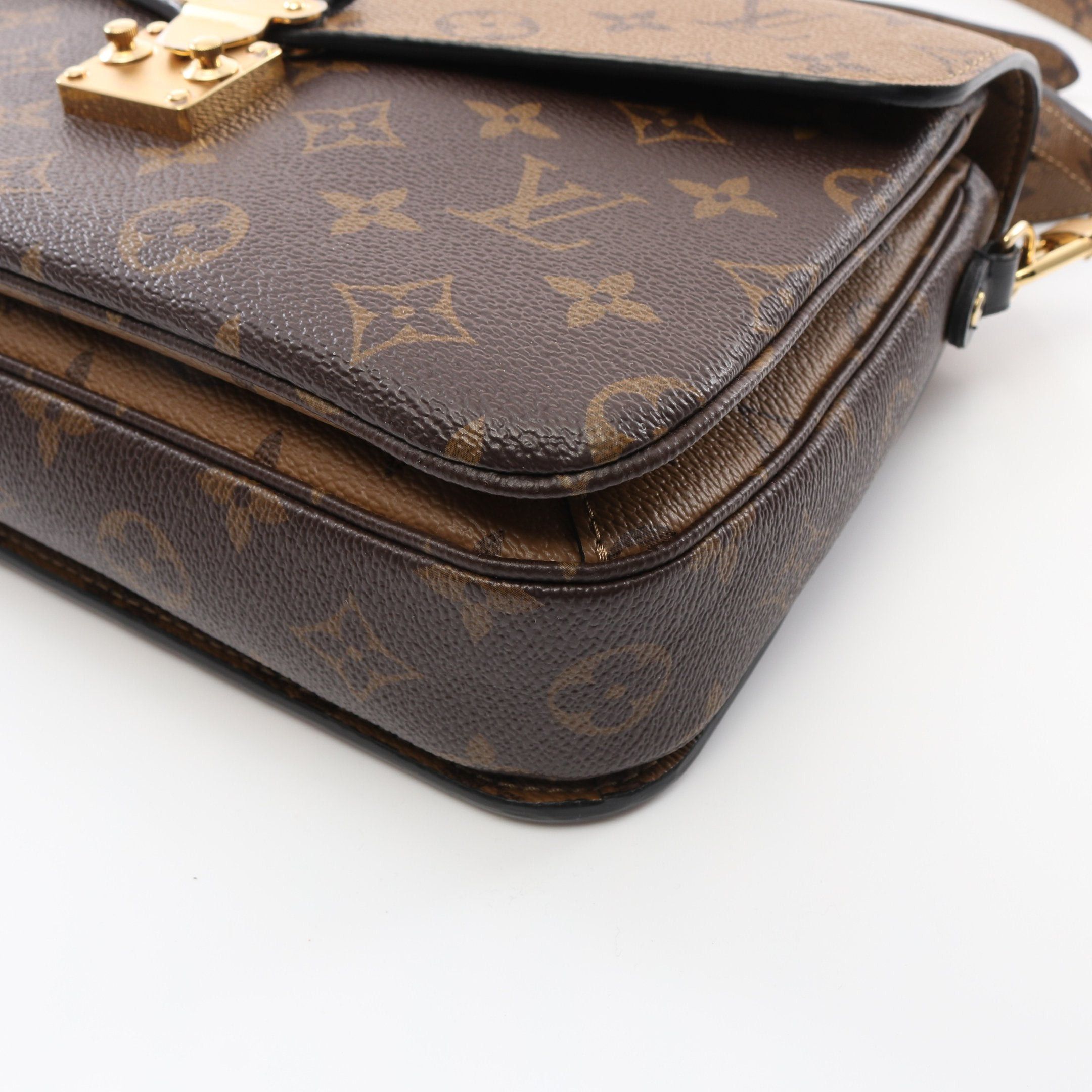 Louis Vuitton Louis Vuitton Pochette Metis Mm Monogram Reverse Handbag Leather Brown Black Size ONE SIZE - 5 Thumbnail