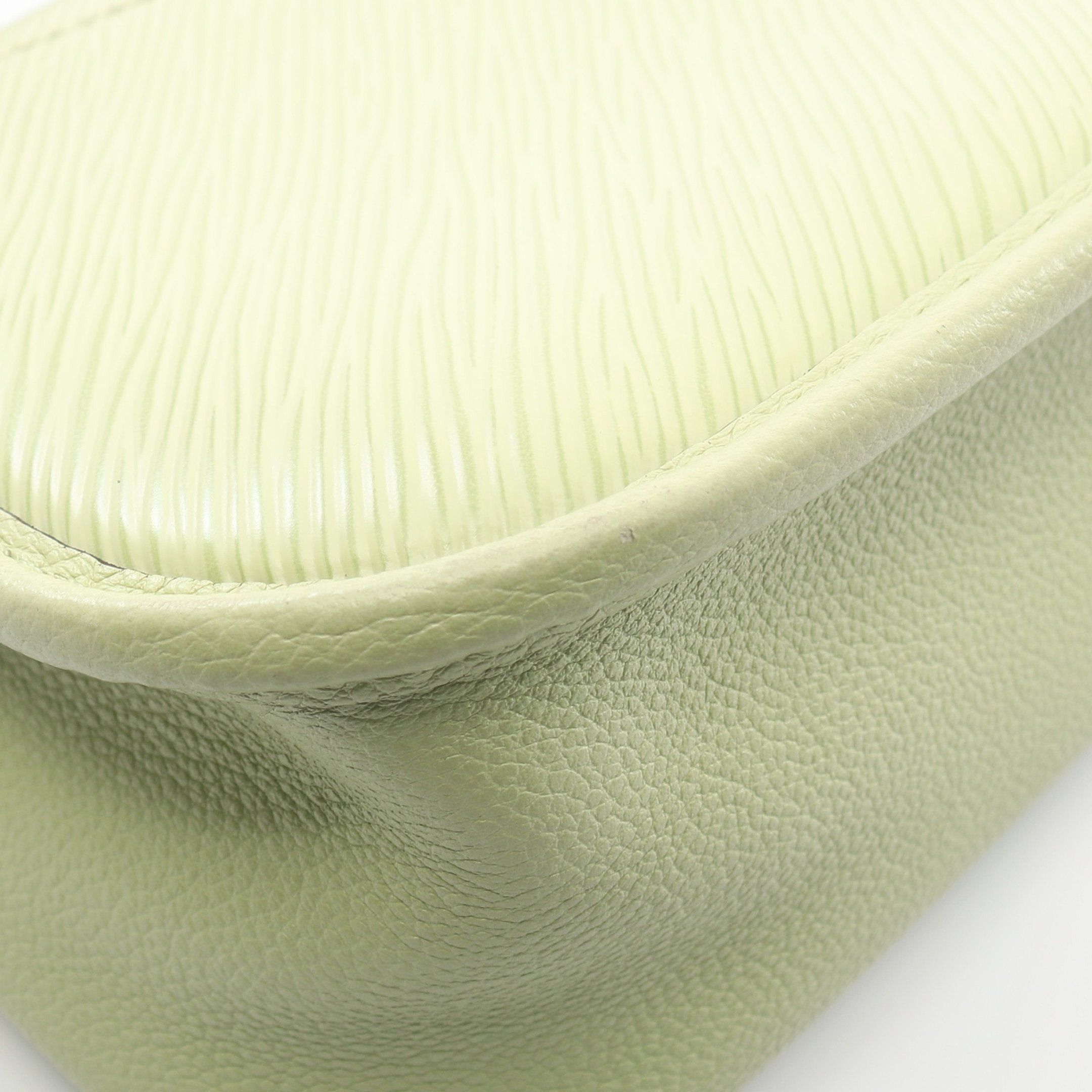 Louis Vuitton Louis Vuitton Busi Nm Epi Vert Noto Shoulder Bag Leather Light Green Size ONE SIZE - 5 Thumbnail