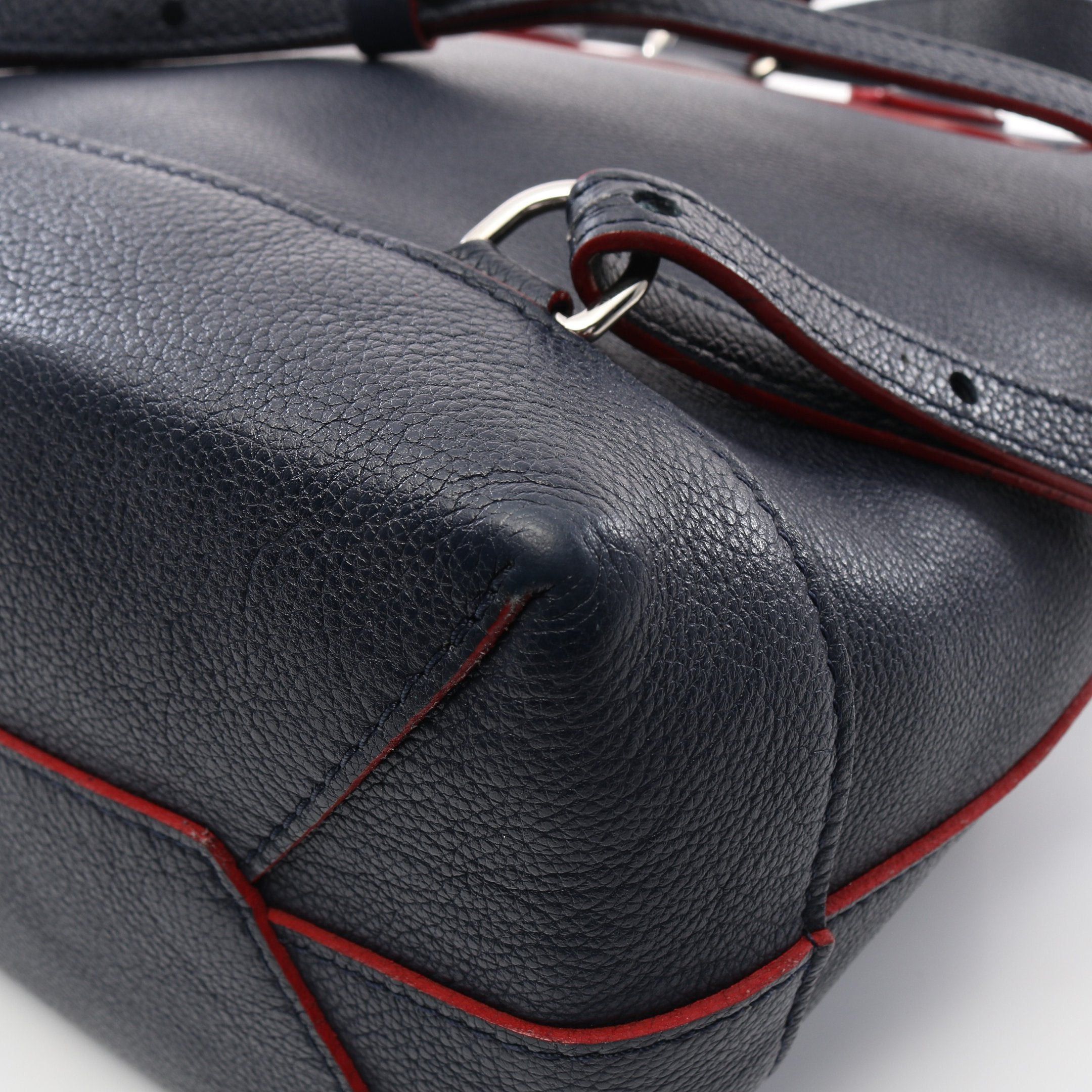 Louis Vuitton Louis Vuitton Rock Me Marine Rouge Backpack Rucksack Leather Navy Red Size ONE SIZE - 6 Thumbnail