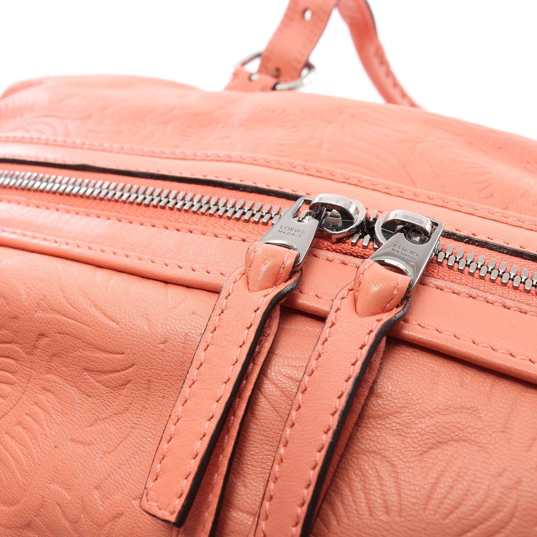 Loewe Loewe Anagram Handbag Tote Bag Emboss Botanical Leather Pink Size ONE SIZE - 8 Thumbnail