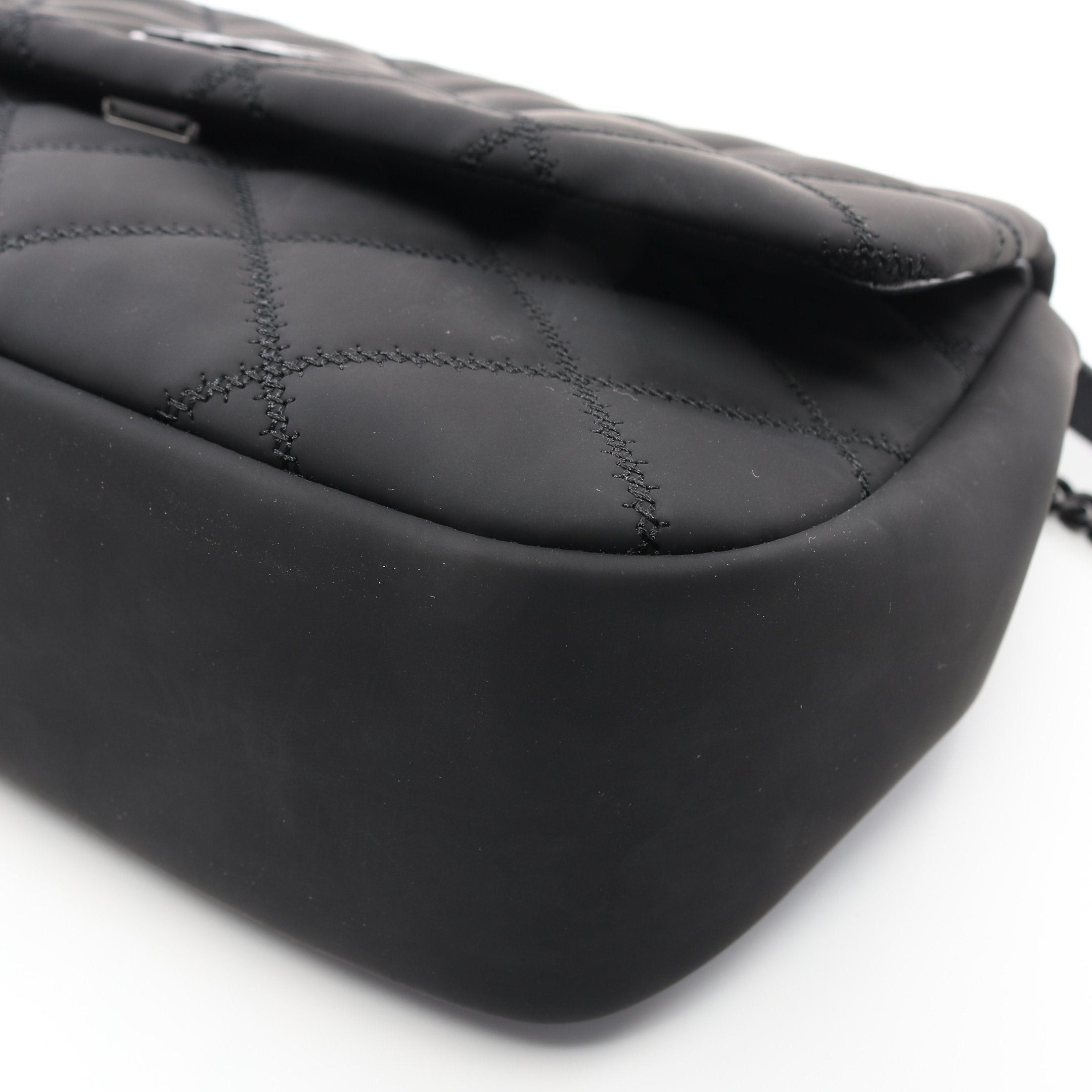Tory Burch Tory Burch Willa Matte Shoulder Double Chain Bag Leather Black Size ONE SIZE - 6 Thumbnail
