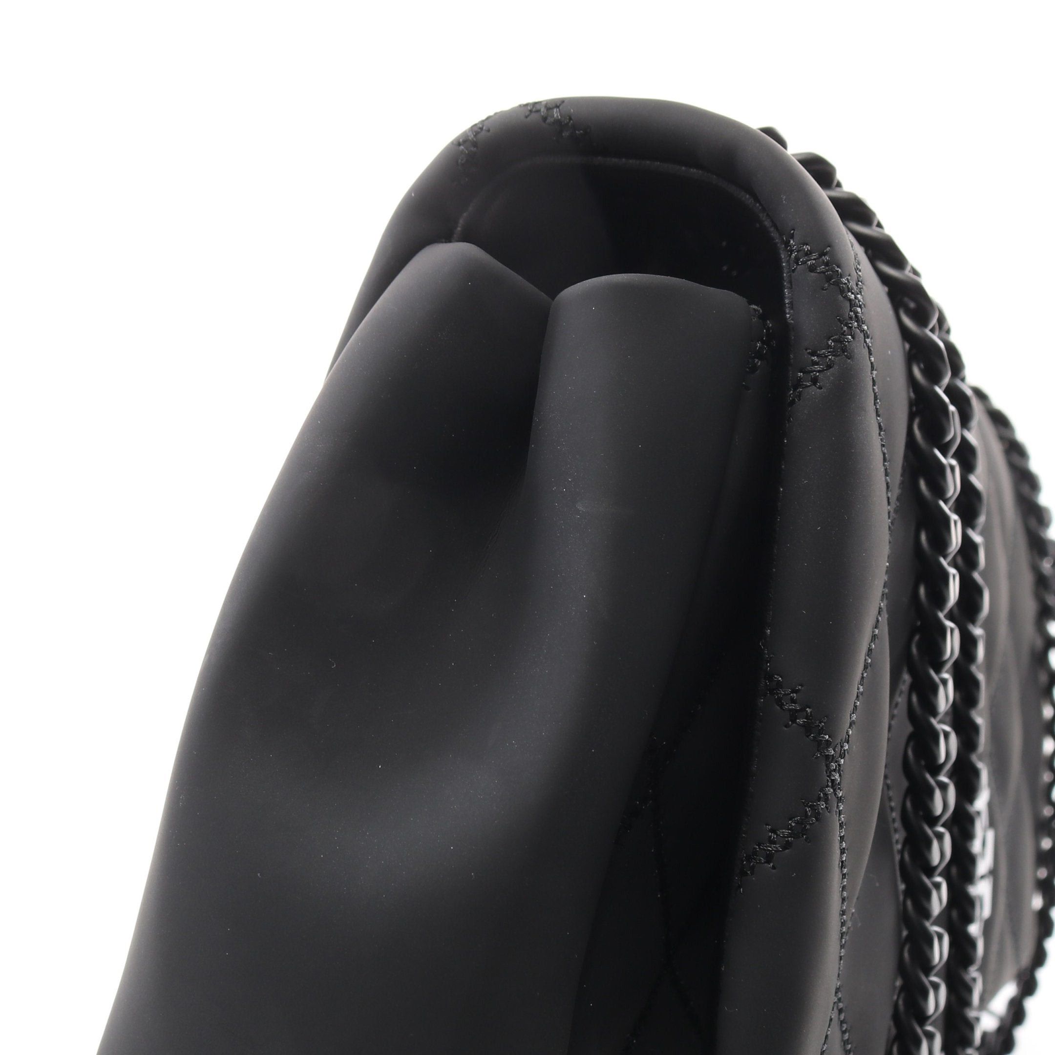 Tory Burch Tory Burch Willa Matte Shoulder Double Chain Bag Leather Black Size ONE SIZE - 9 Thumbnail