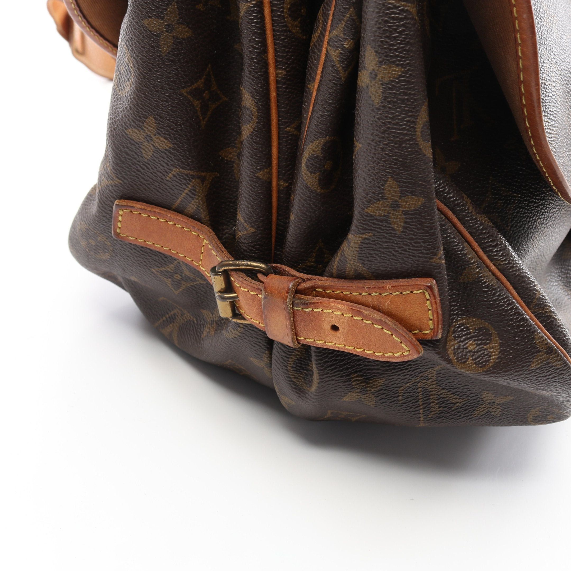 Louis Vuitton Louis Vuitton Saumur 35 Monogram Shoulder Bag Leather Brown Size ONE SIZE - 9 Thumbnail