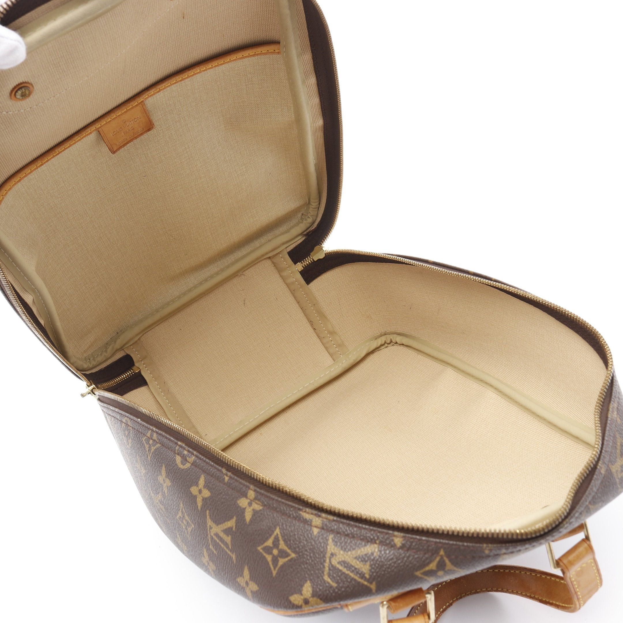Louis Vuitton Louis Vuitton Excursion Monogram Handbag Leather Brown Size ONE SIZE - 3 Thumbnail