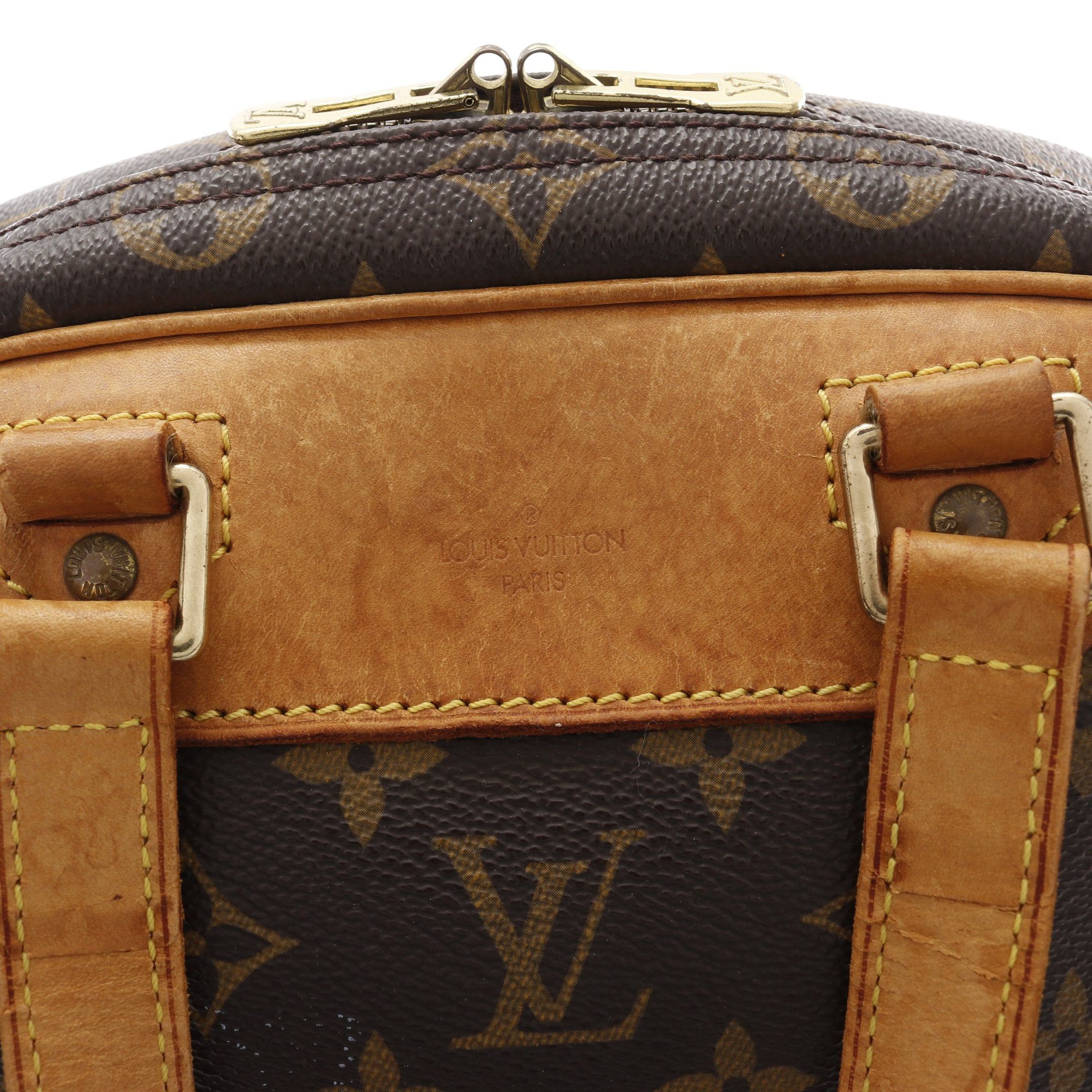 Louis Vuitton Louis Vuitton Excursion Monogram Handbag Leather Brown Size ONE SIZE - 7 Thumbnail