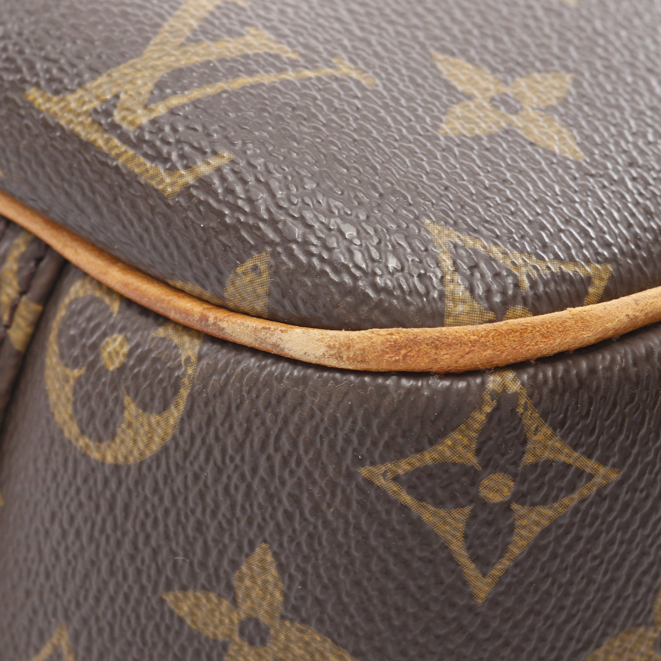 Louis Vuitton Louis Vuitton Excursion Monogram Handbag Leather Brown Size ONE SIZE - 8 Thumbnail