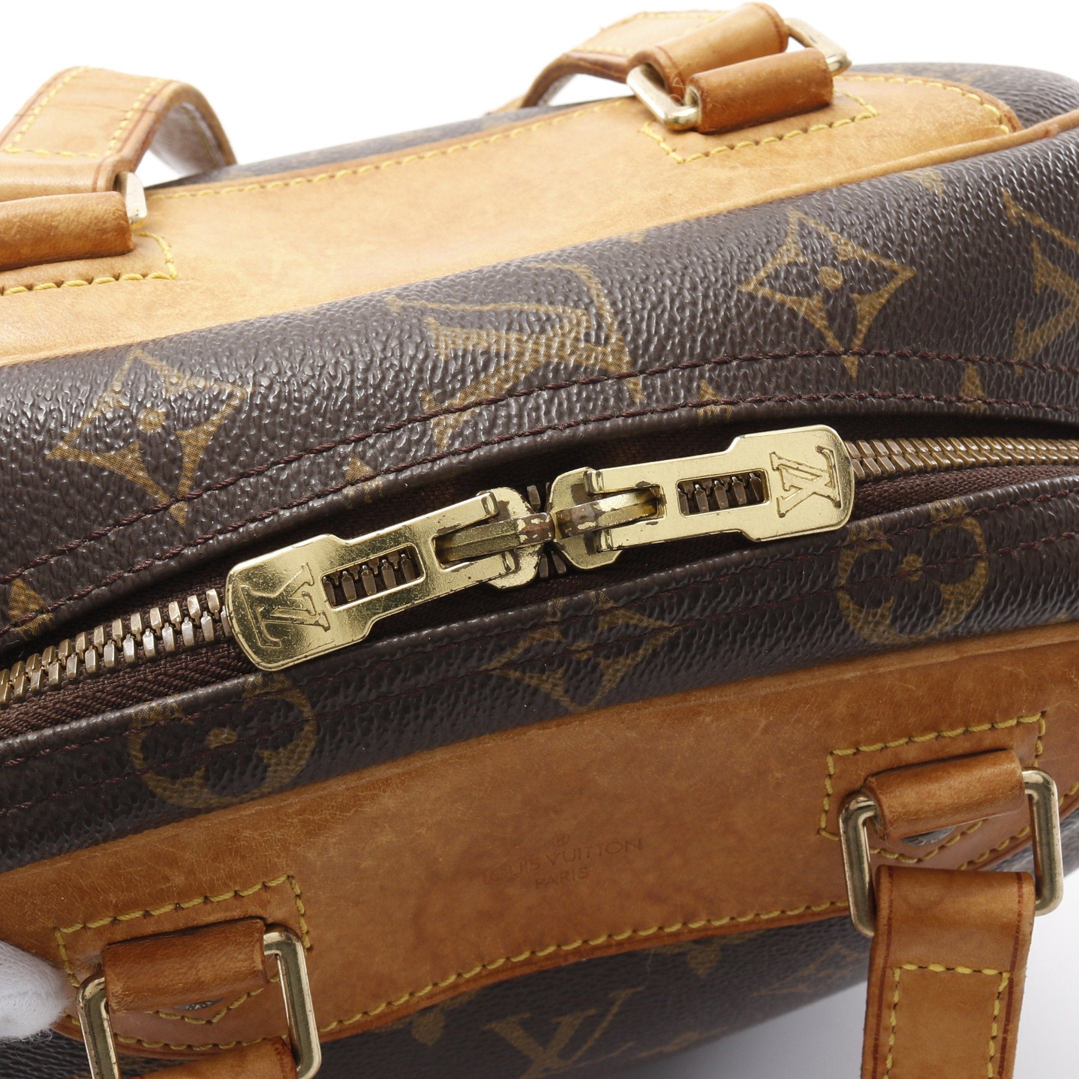 Louis Vuitton Louis Vuitton Excursion Monogram Handbag Leather Brown Size ONE SIZE - 6 Thumbnail