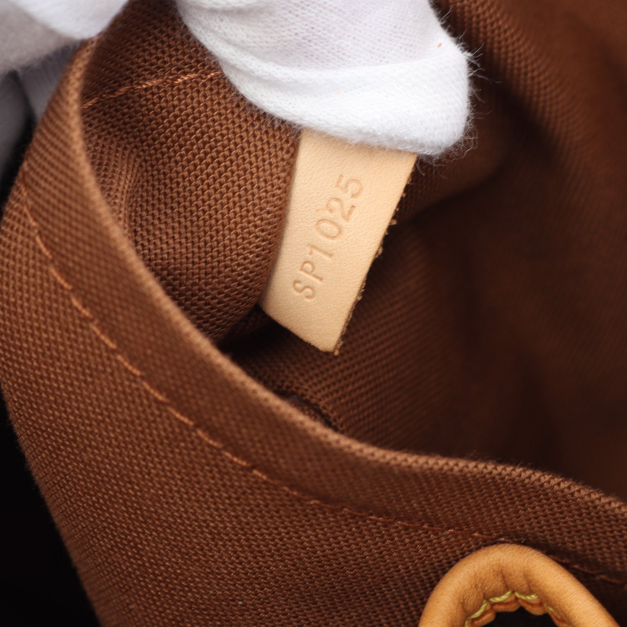Louis Vuitton Louis Vuitton Batignolles Monogram Handbag Leather Brown Size ONE SIZE - 5 Thumbnail