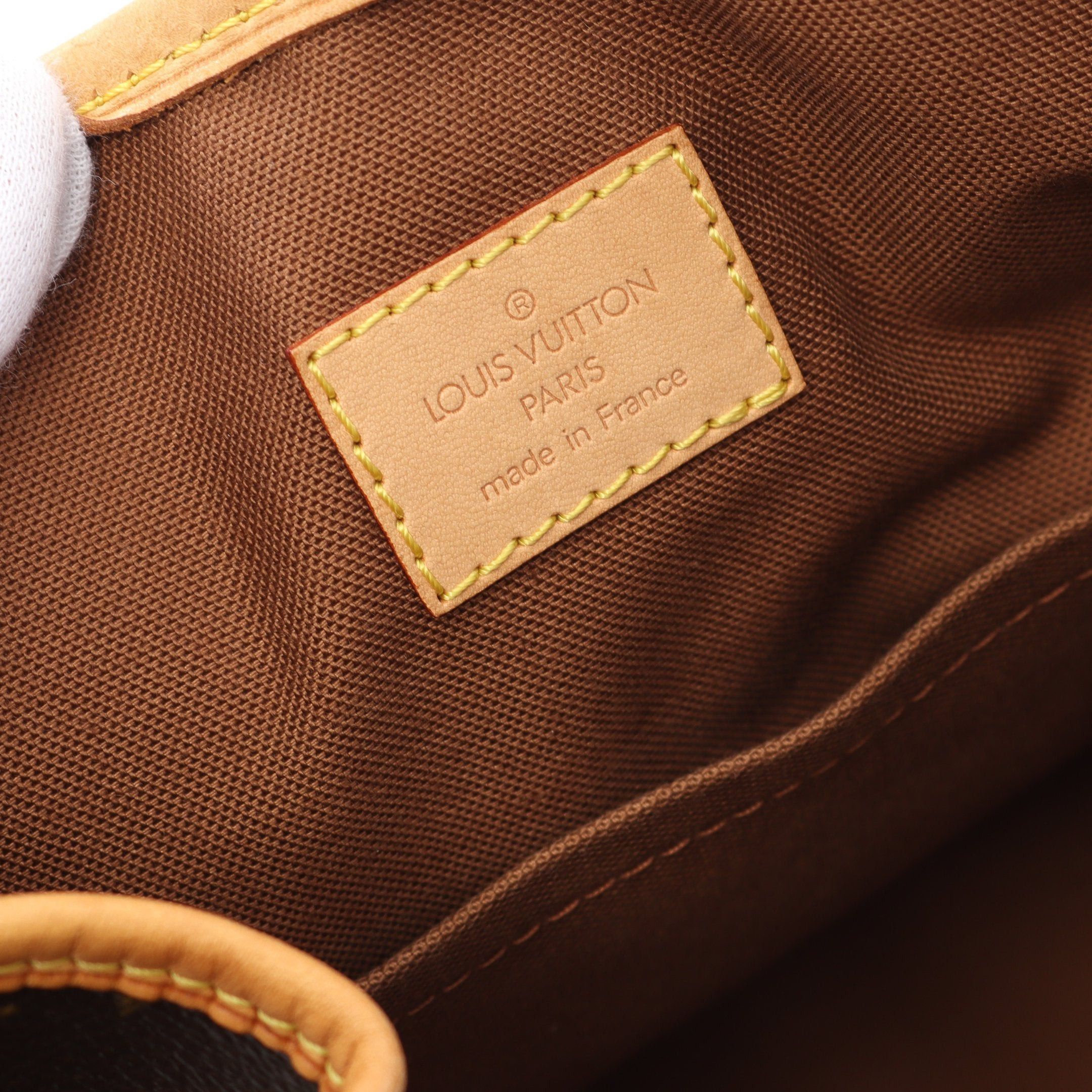 Louis Vuitton Louis Vuitton Batignolles Monogram Handbag Leather Brown Size ONE SIZE - 4 Thumbnail