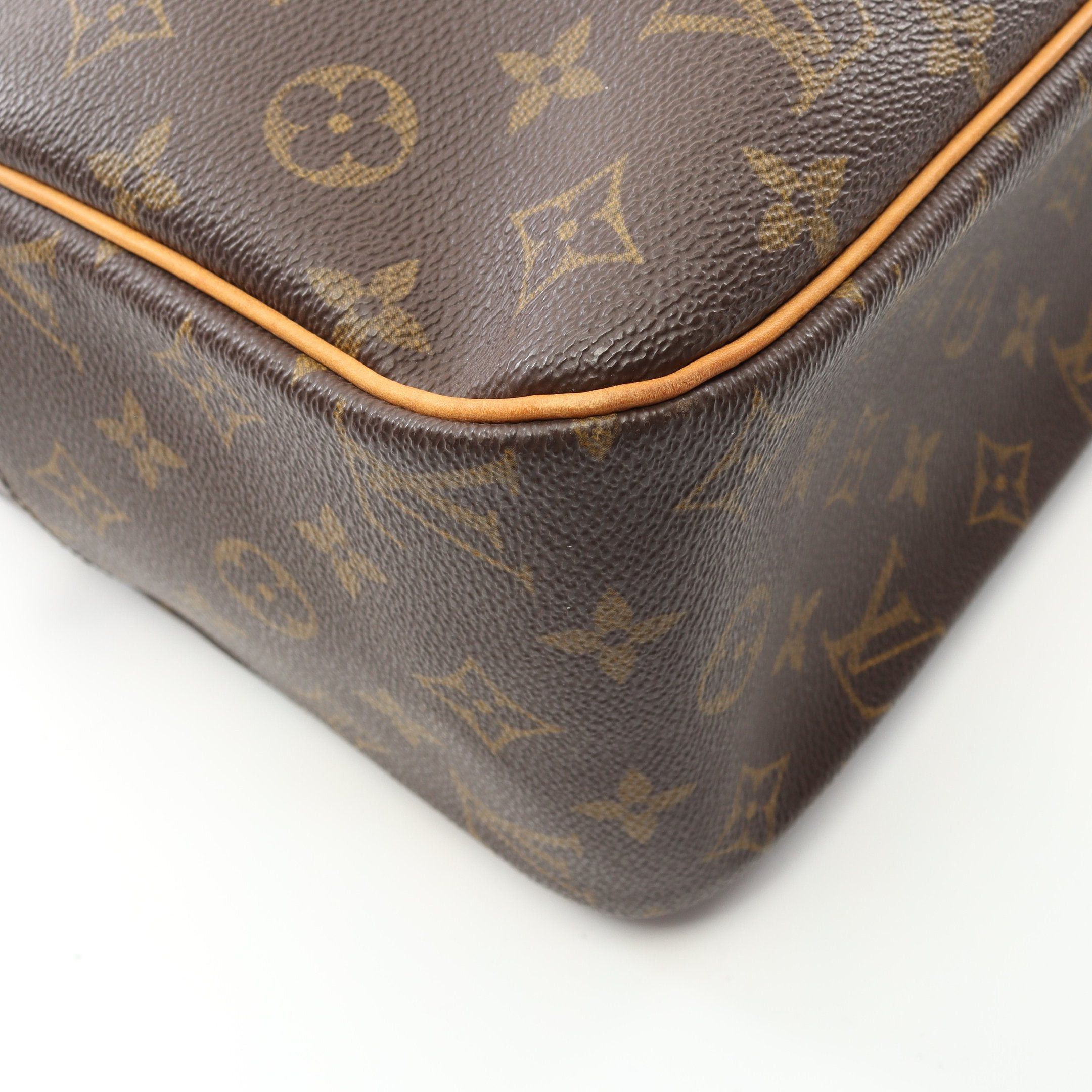 Louis Vuitton Louis Vuitton Cite Gm Monogram Shoulder Bag Leather Brown Size ONE SIZE - 7 Thumbnail