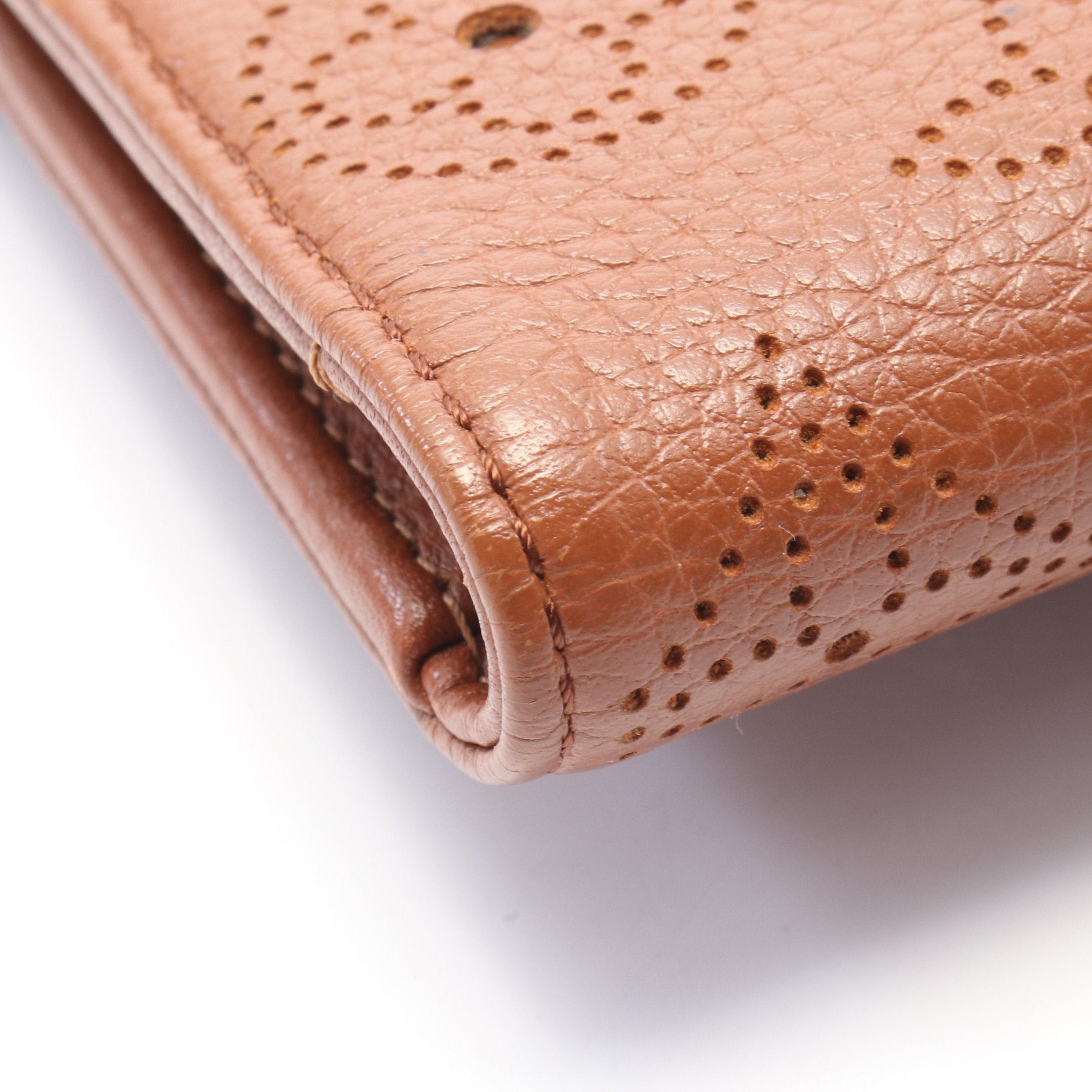 Louis Vuitton Louis Vuitton Portefeuil Amelia Monogram Mahina Trifold Long Wallet Leather Brown Size ONE SIZE - 6 Thumbnail