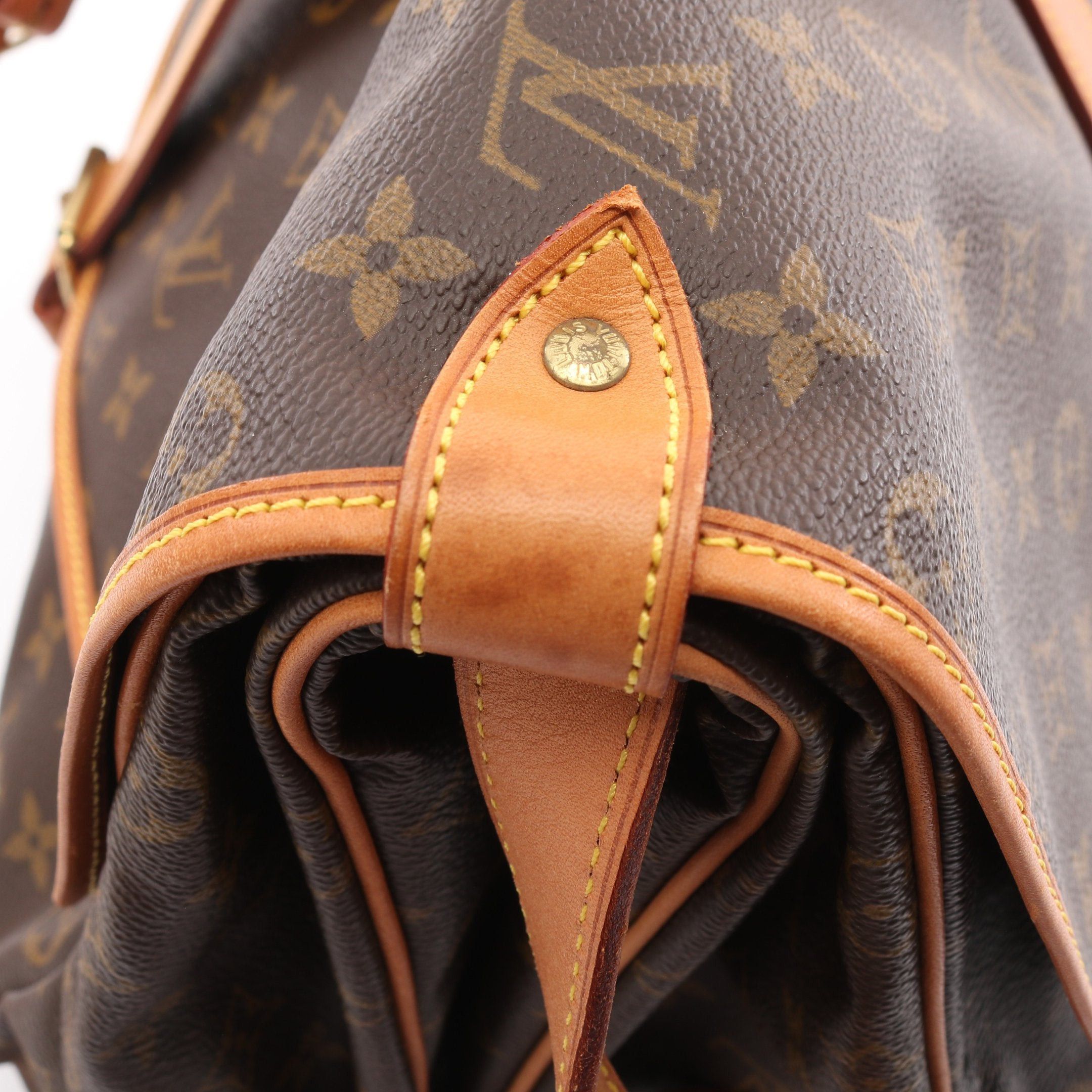 Louis Vuitton Louis Vuitton Saumur 35 Monogram Shoulder Bag Leather Brown Size ONE SIZE - 11 Thumbnail