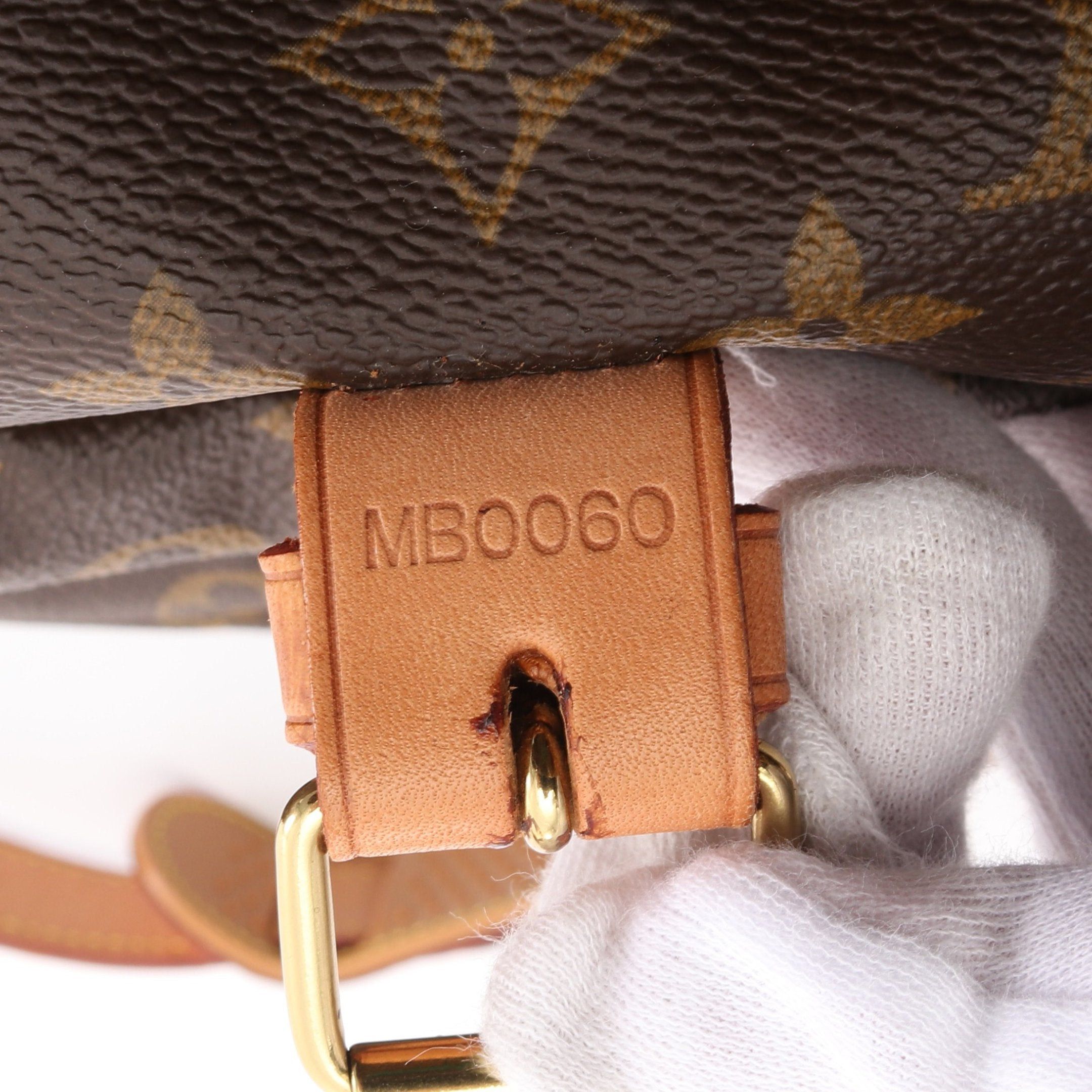 Louis Vuitton Louis Vuitton Saumur 35 Monogram Shoulder Bag Leather Brown Size ONE SIZE - 6 Thumbnail